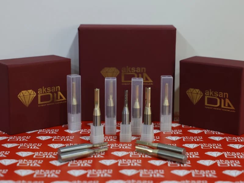 Saplı CNC Kesim Bıçakları